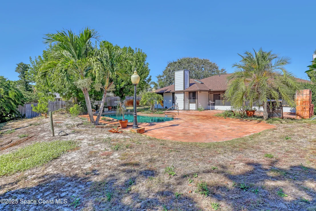 Photo of 235 Sand Dollar Road S