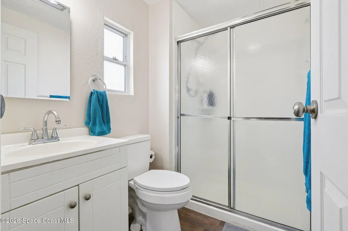 Photo of 2539 Chatham Way NE