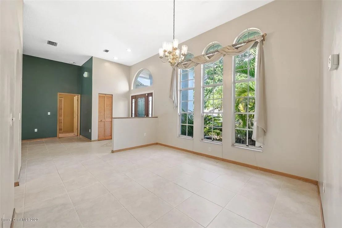 Photo of 1338 Silver Lake Drive