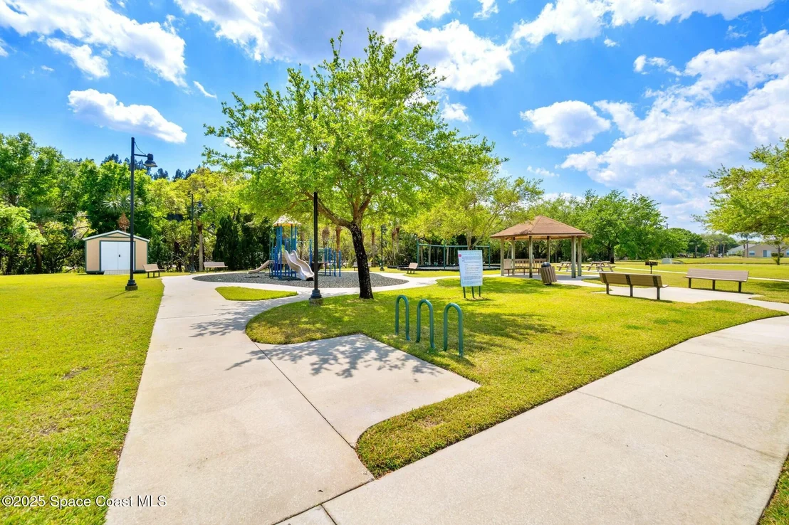 Photo of 404 Dryden Circle