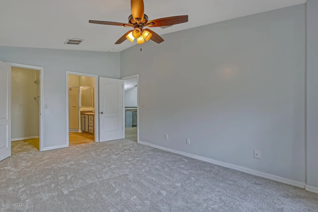 Photo of 1100 Juno Place