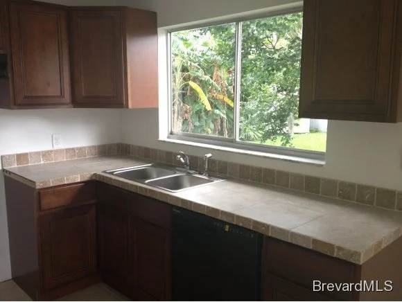 Photo of 1203 NE Linmoor