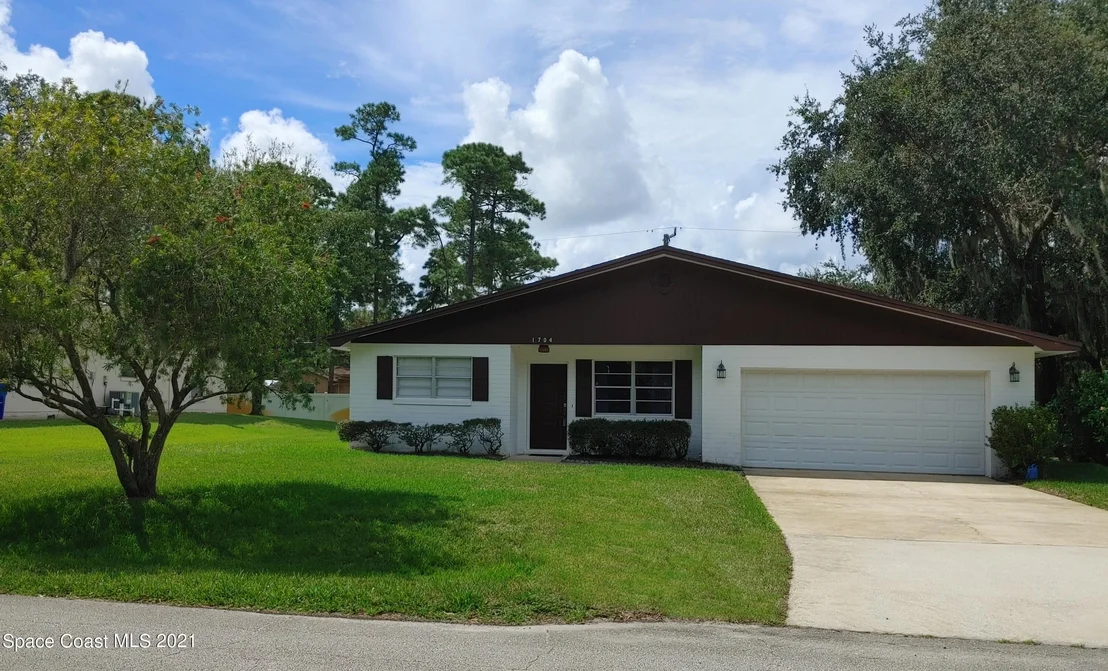 Photo of 1704 Royal Palm Drive
