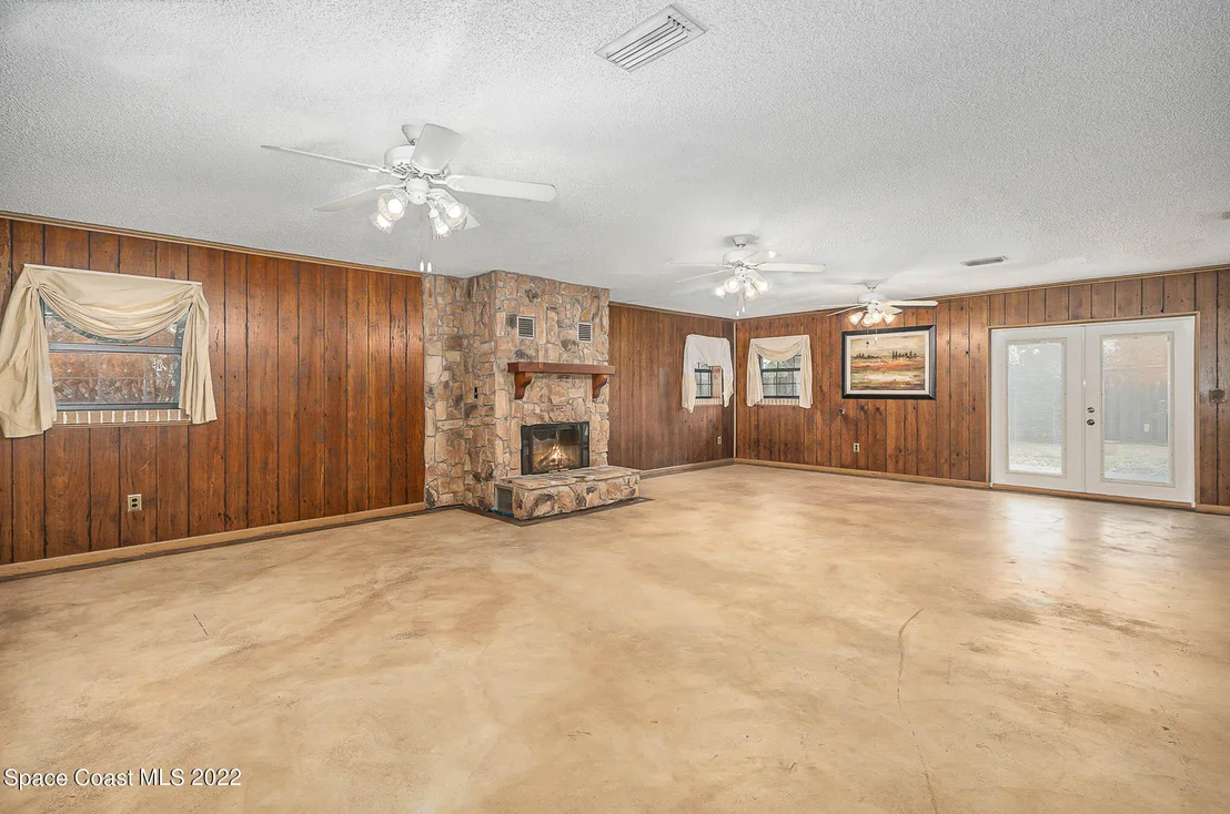 Photo of 1575 Arnold Drive