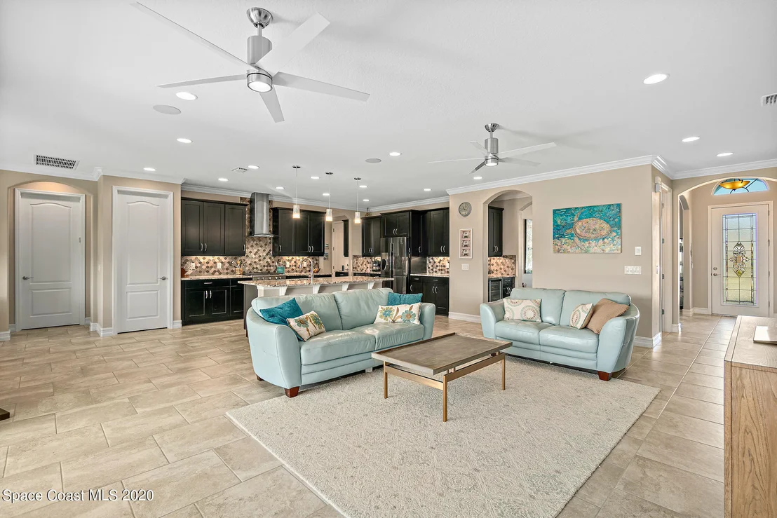 Photo of 7684 Poulicny Lane