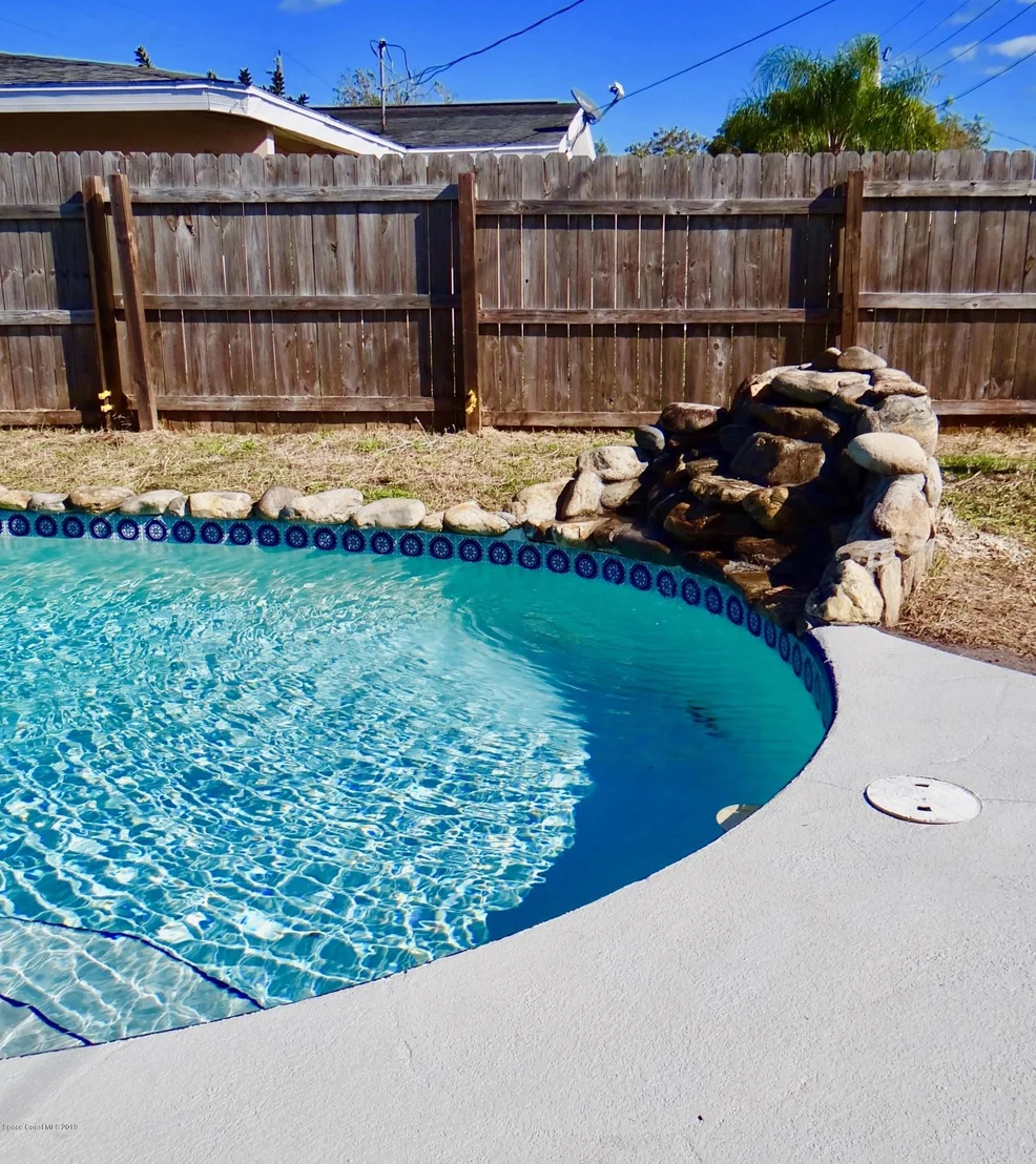 Photo of 799 Burman Lane NE