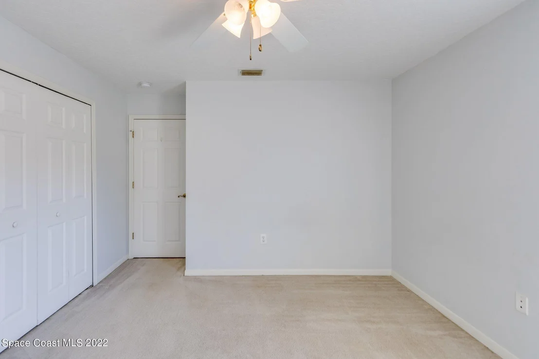 Photo of 1915 Windbrook Drive SE