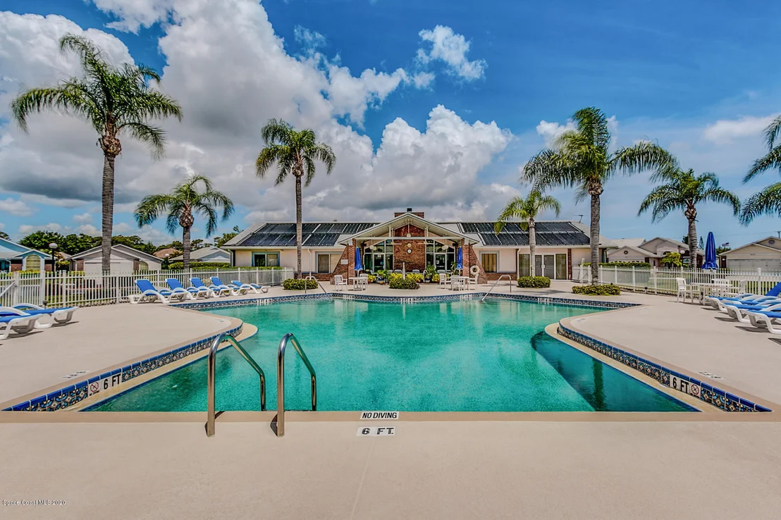 Photo of 950 Cross Lake Drive