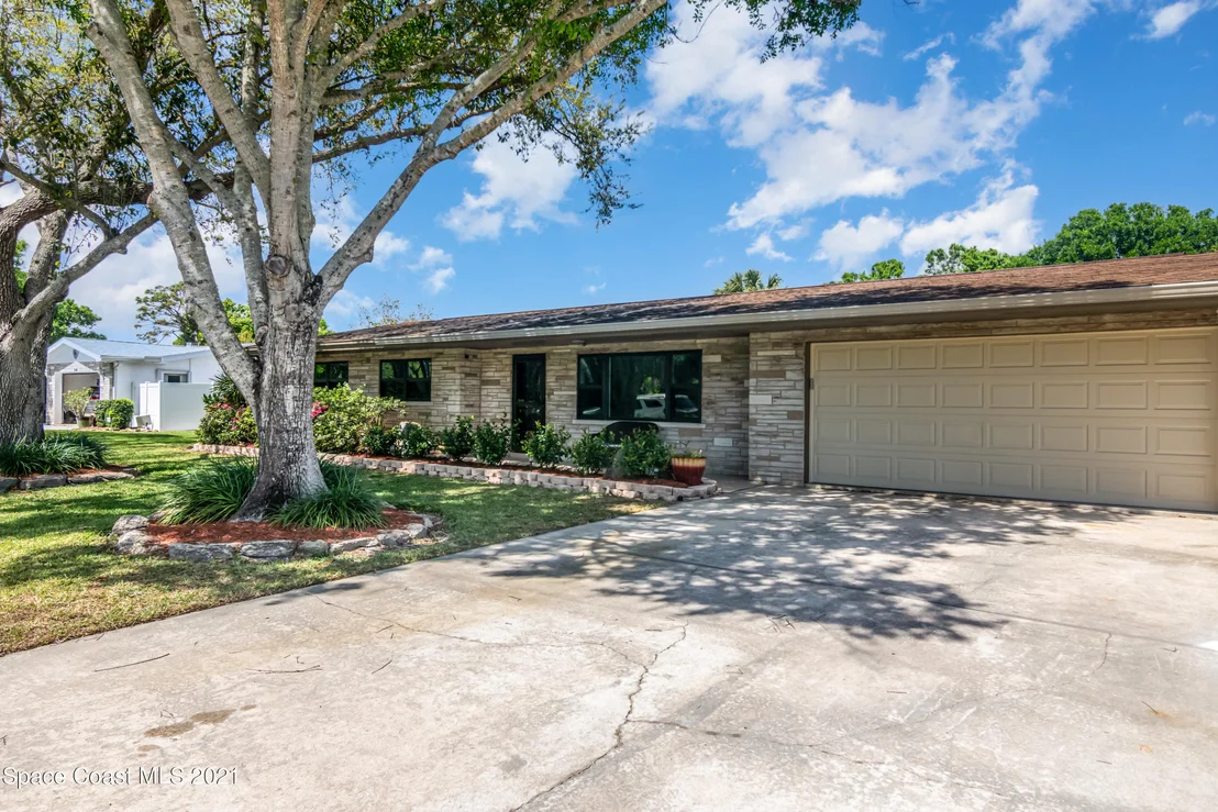 Photo of 1744 Trimble Road