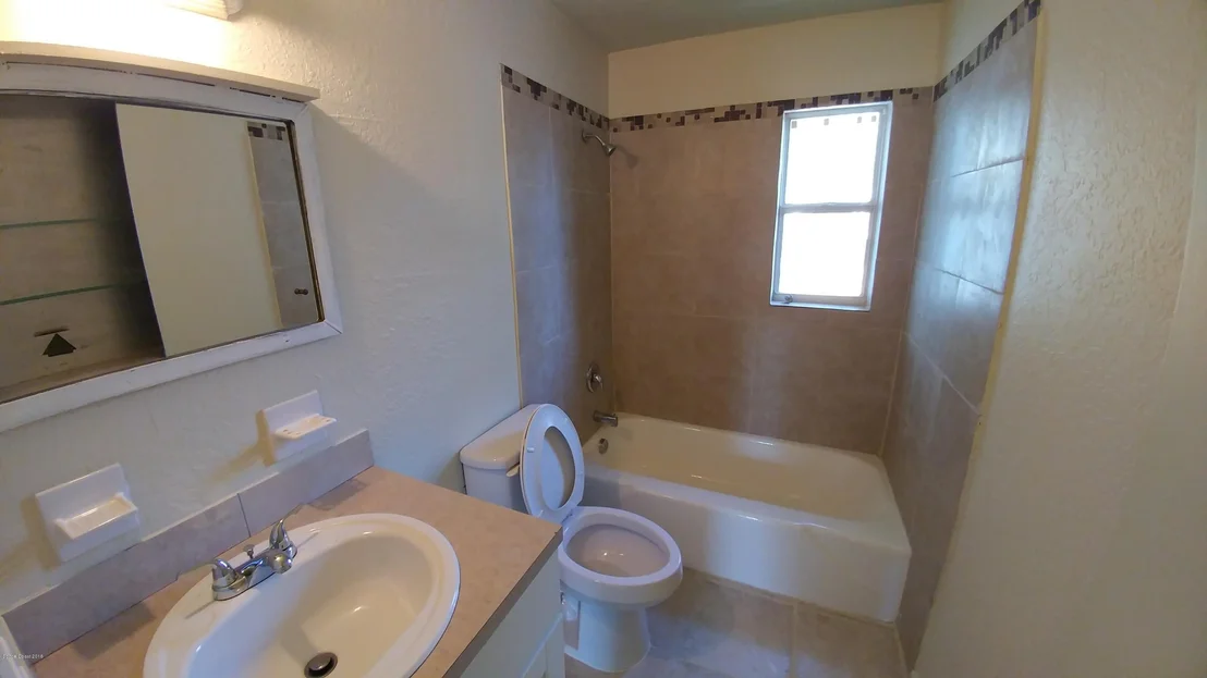 Photo of 1449 Lillian Lane