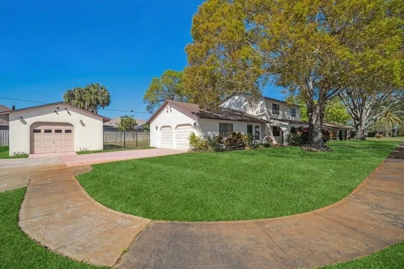 Photo of 1688 Fenway Circle