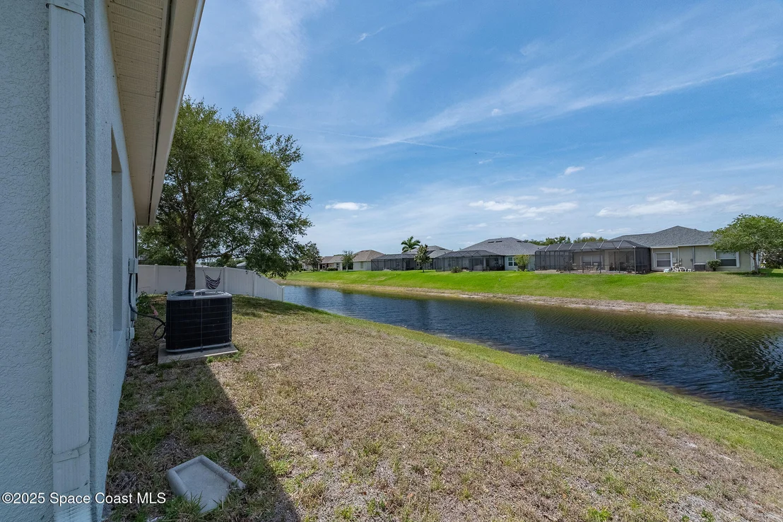 Photo of 1137 Morgan Circle NE