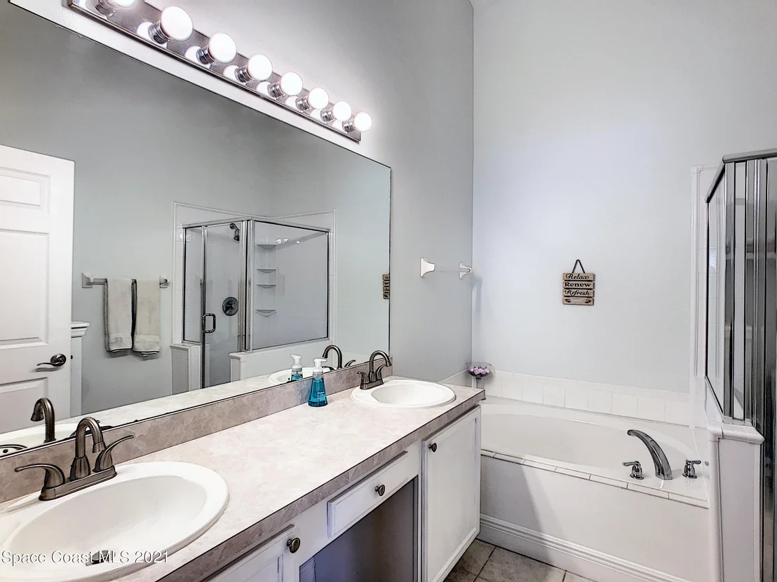 Photo of 893 Shaw Circle