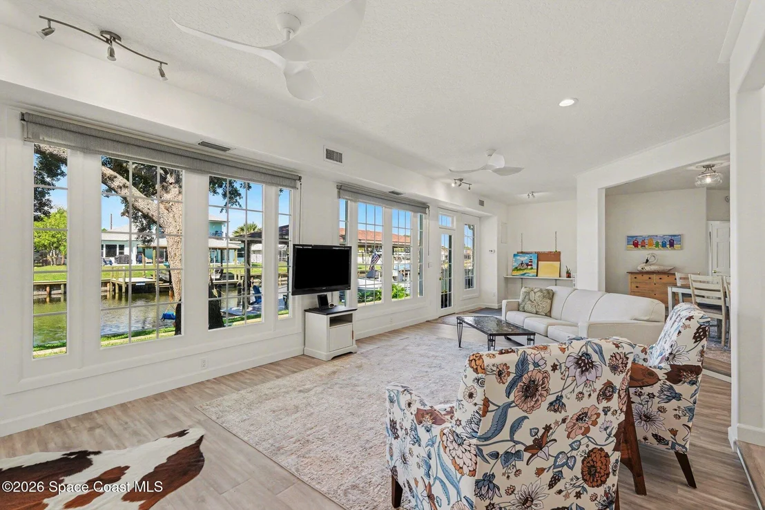 Photo of 6118 Anchor Lane