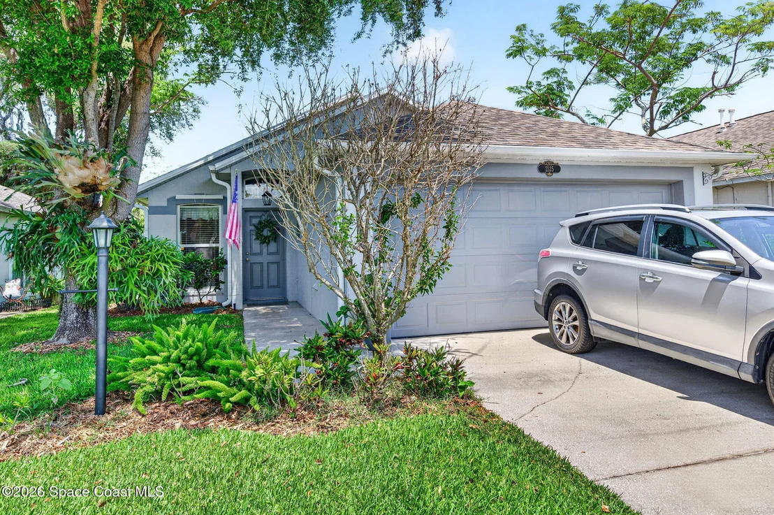 Photo of 2125 Redwood Circle NE