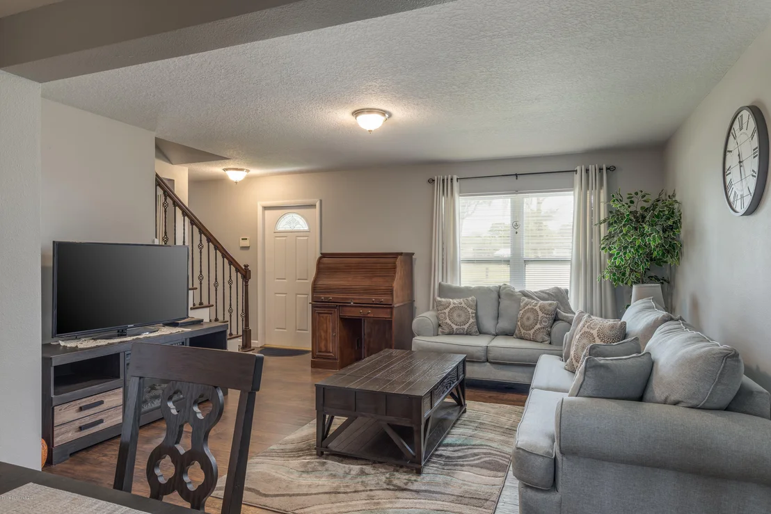 Photo of 942 Chace Lane NE