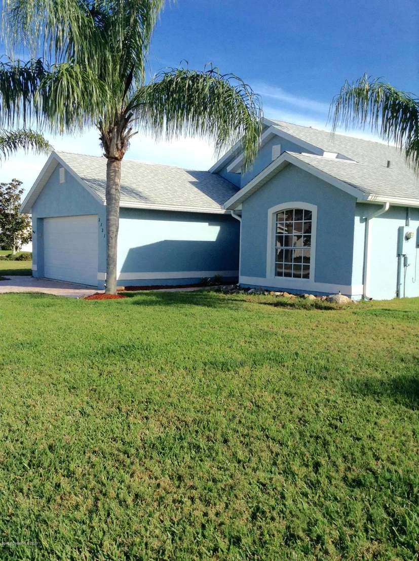 Photo of 2323 Addington Circle