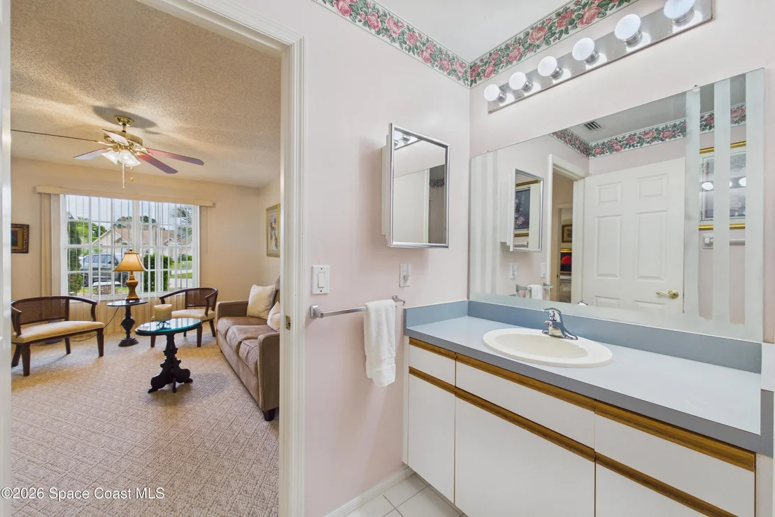 Photo of 908 Dato Way
