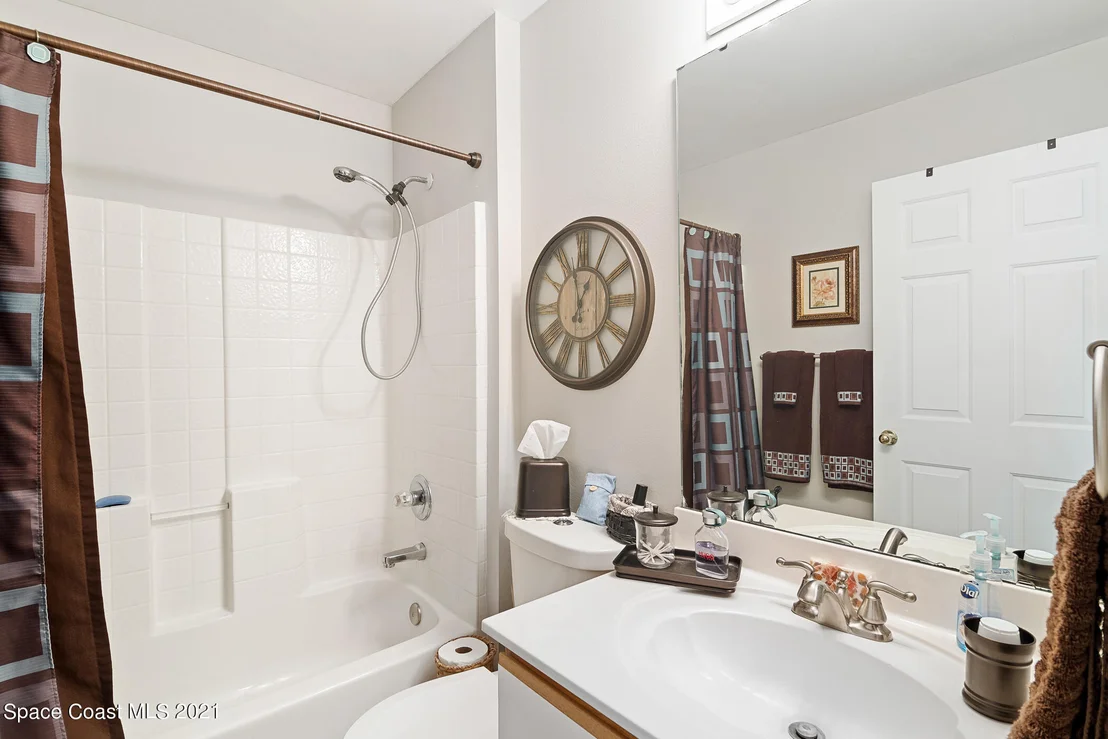 Photo of 2029 Lansing Street