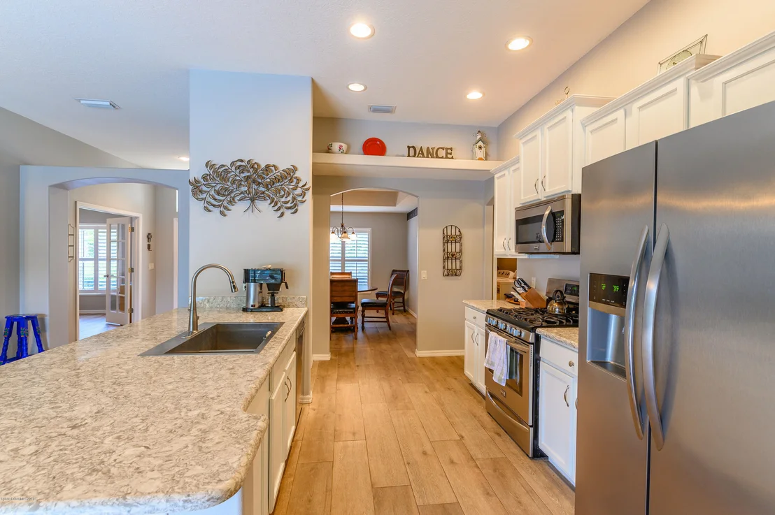 Photo of 4403 Long Lake Road