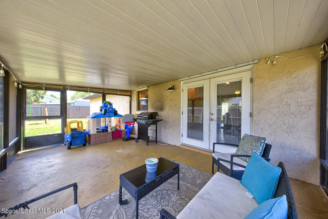 Photo of 6405 Manila Drive