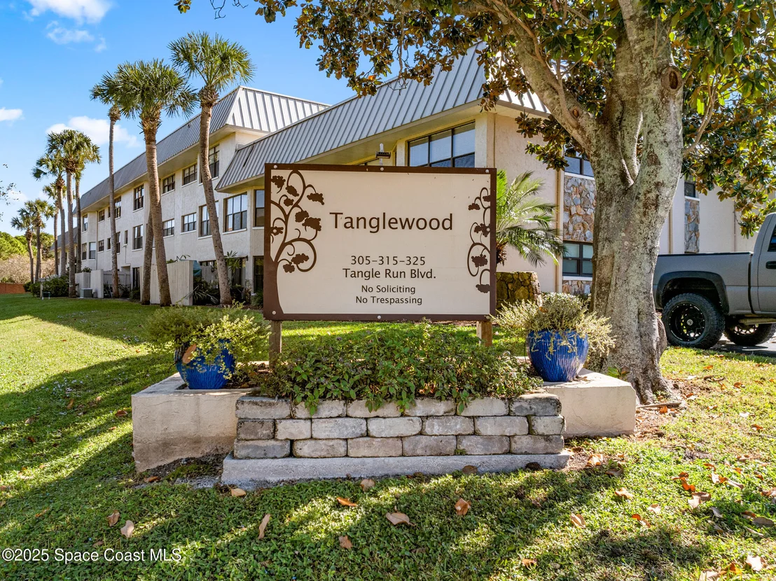 Photo of Unit 1127 at 325 Tangle Run Boulevard