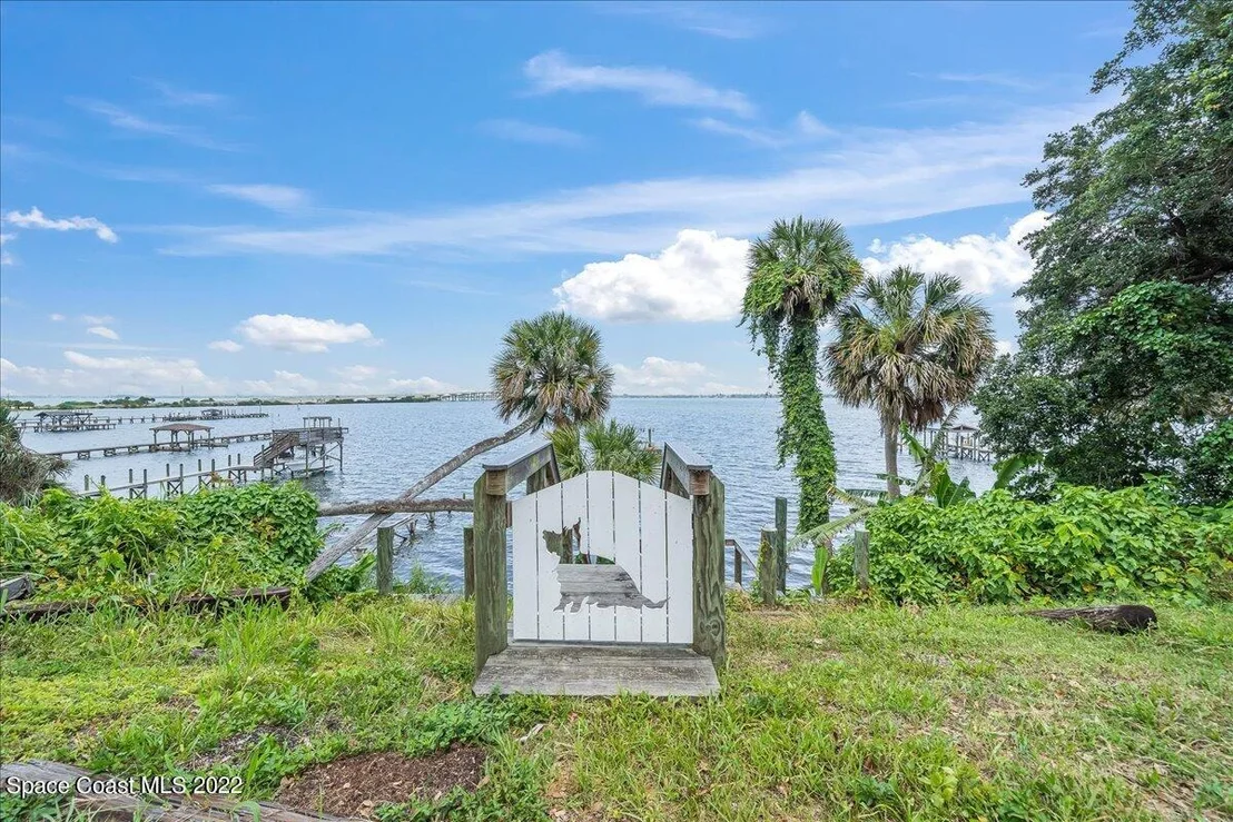 Photo of 2915 N Indian River Drive