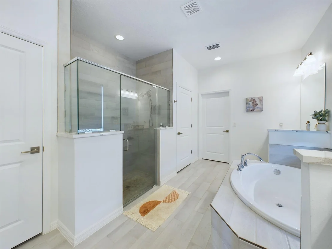 Photo of 8020 Lucent Court