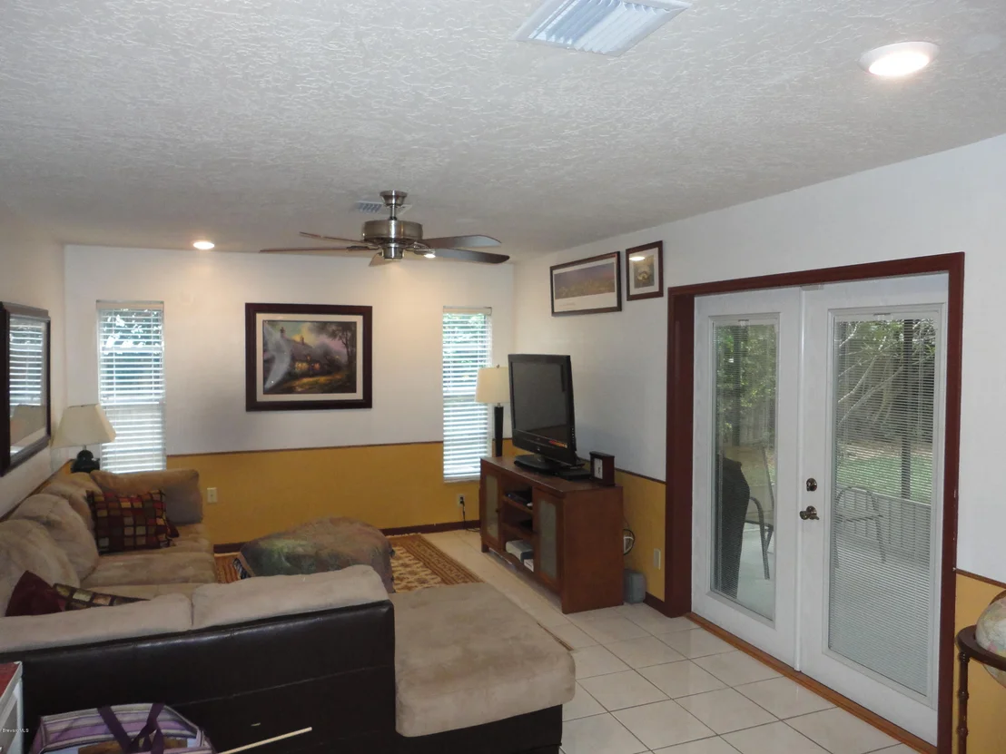 Photo of 415 Lee Avenue