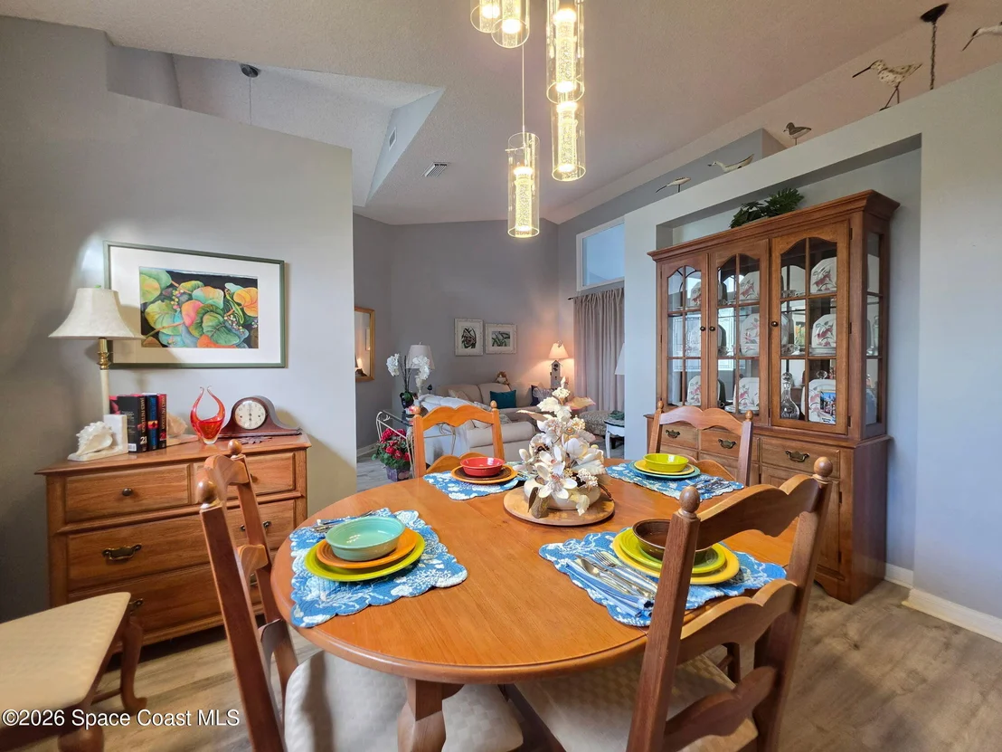 Photo of 2599 Senator Way