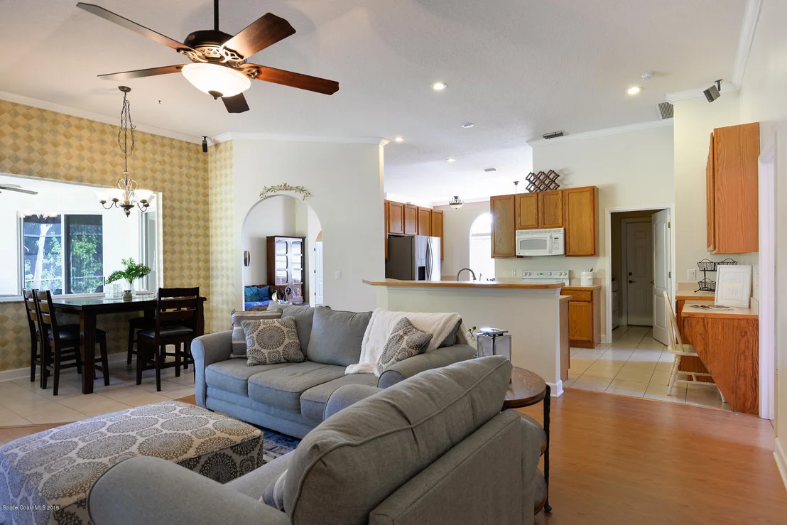 Photo of 759 Autumn Glen Drive