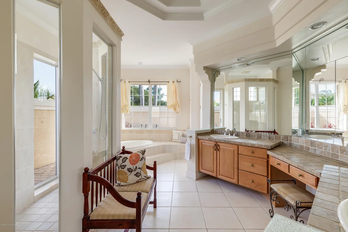 Photo of 422 Flanders Drive