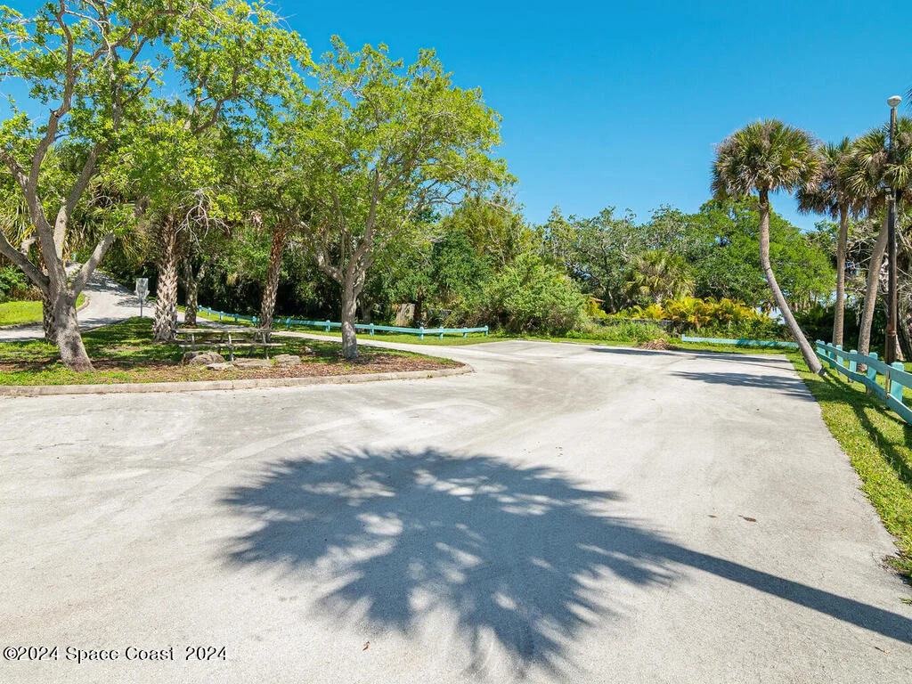 Photo of 2125 Indian River Drive