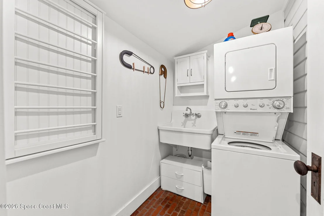 Photo of 1489 Rockledge Drive