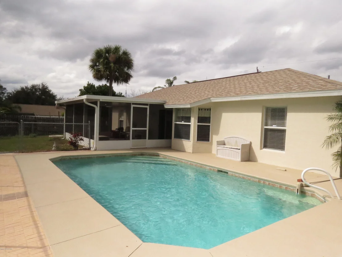 Photo of 6313 Hudson Road