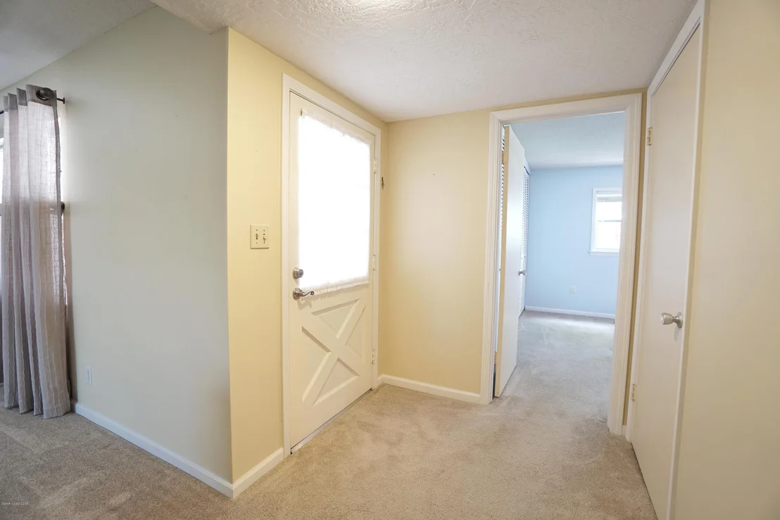 Photo of 913 Kings Post Road