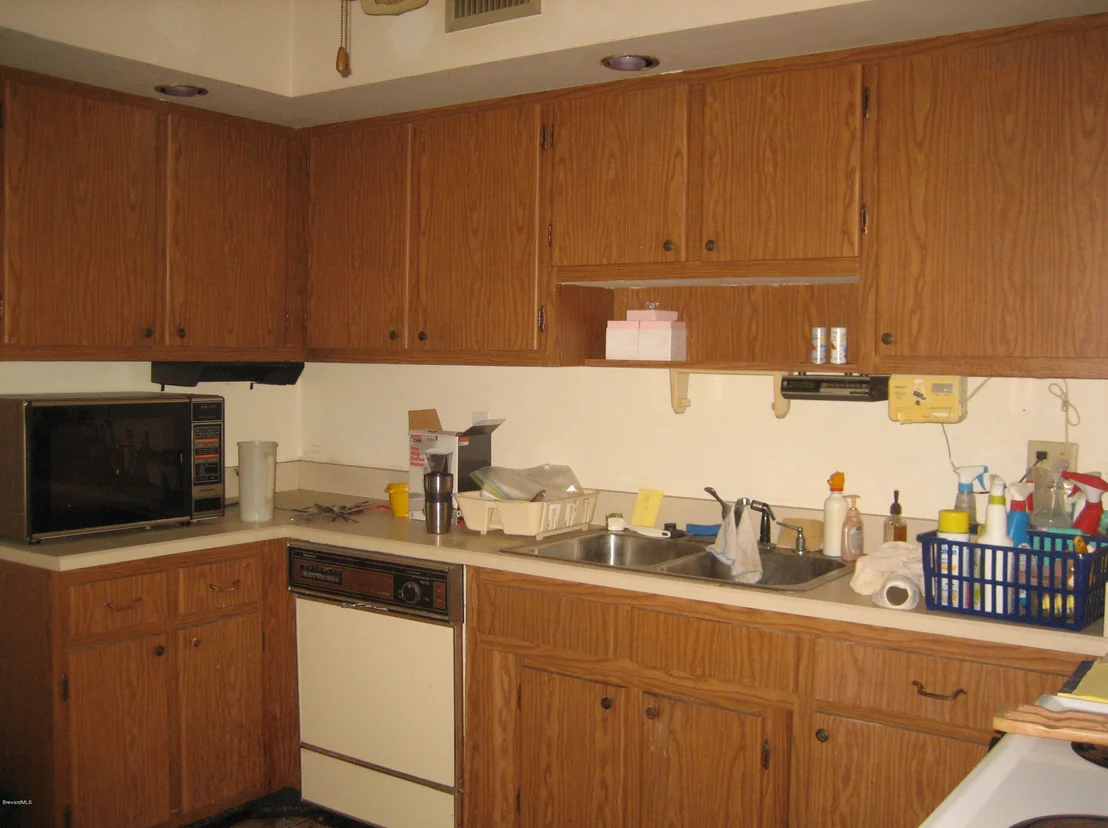Photo of 802 NE Hampton Drive