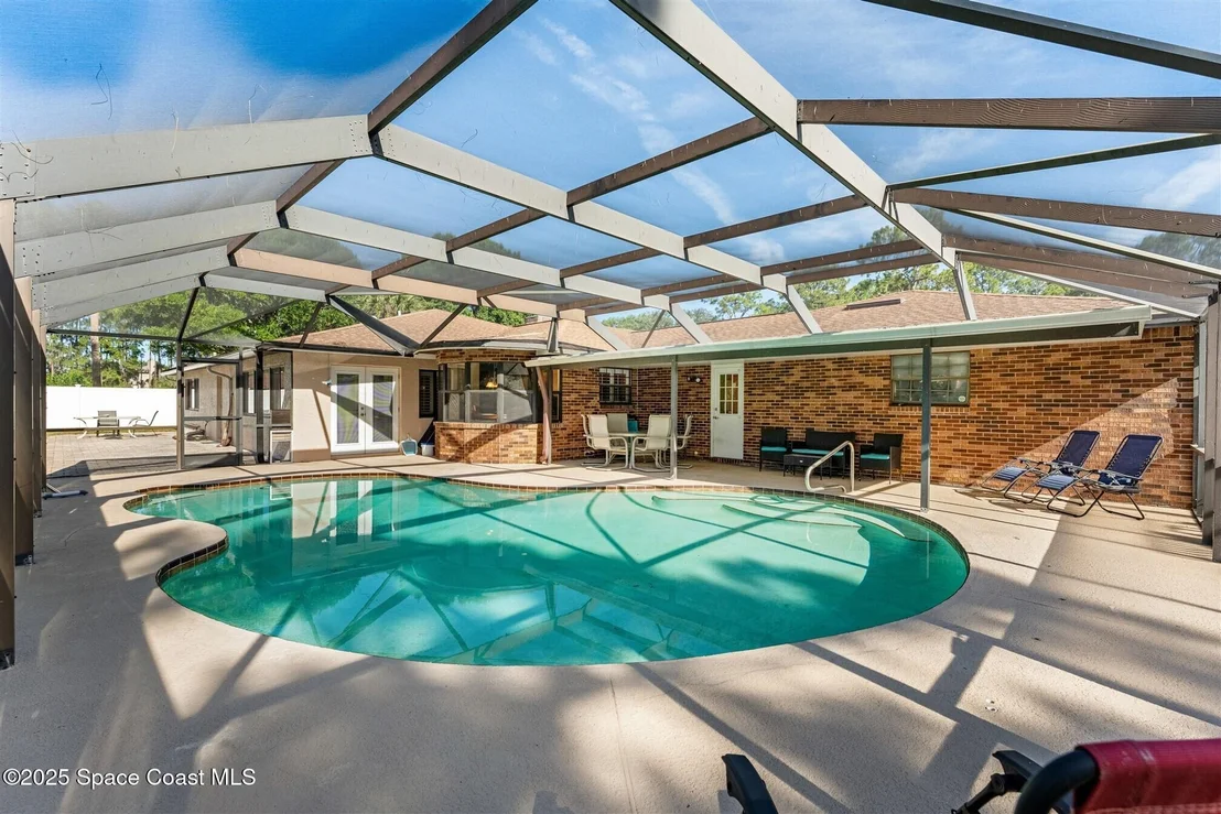 Photo of 8000 Pine Needle Lane