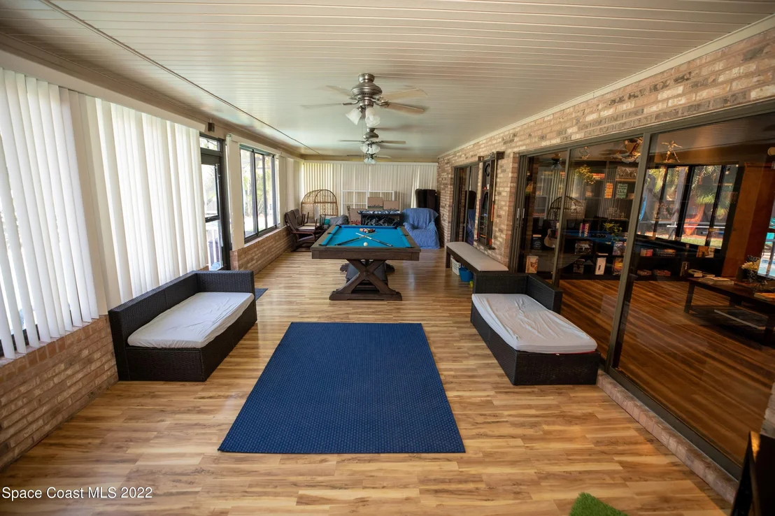 Photo of 525 Sawgrass Circle