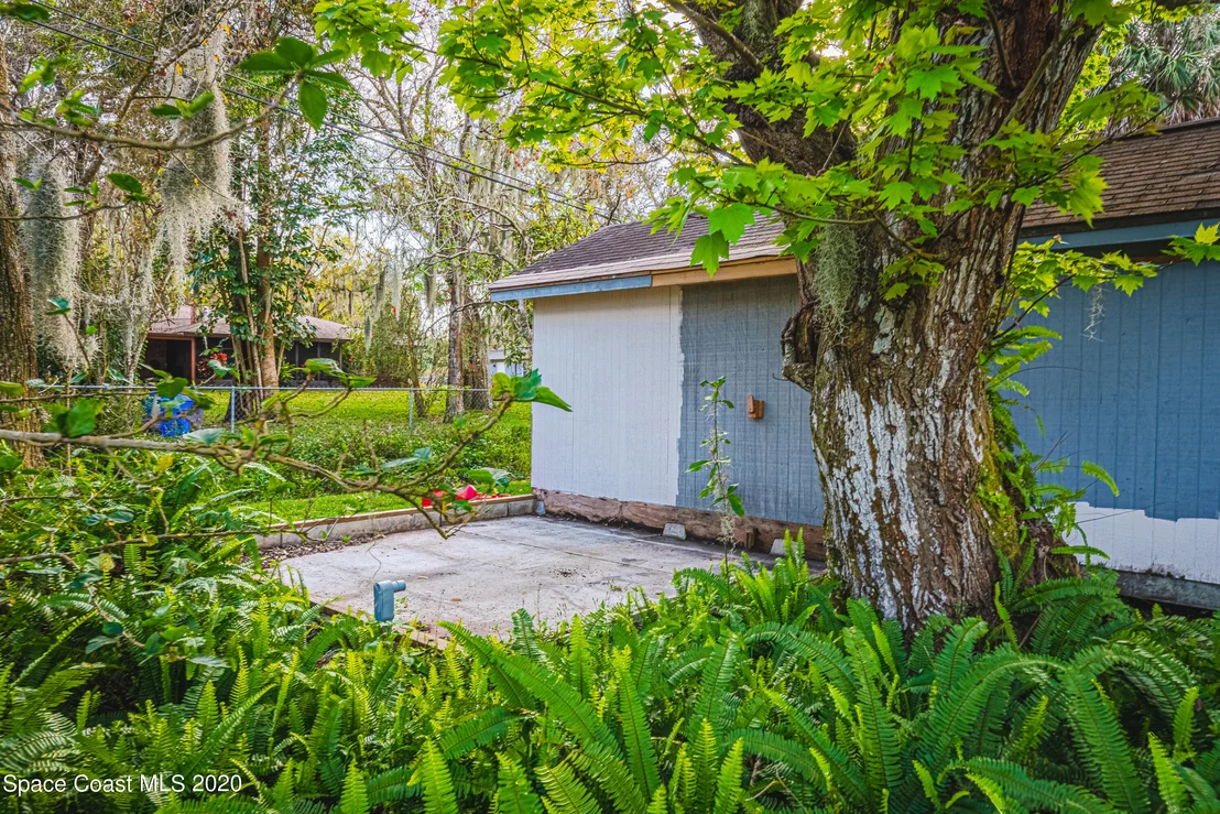 Photo of 1945 Trimble Road