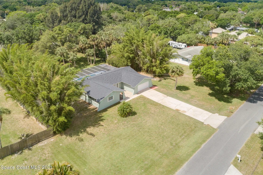 Photo of 1980 Michels Drive NE