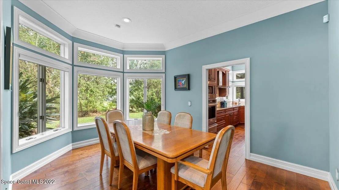 Photo of 873 Oak Park Drive