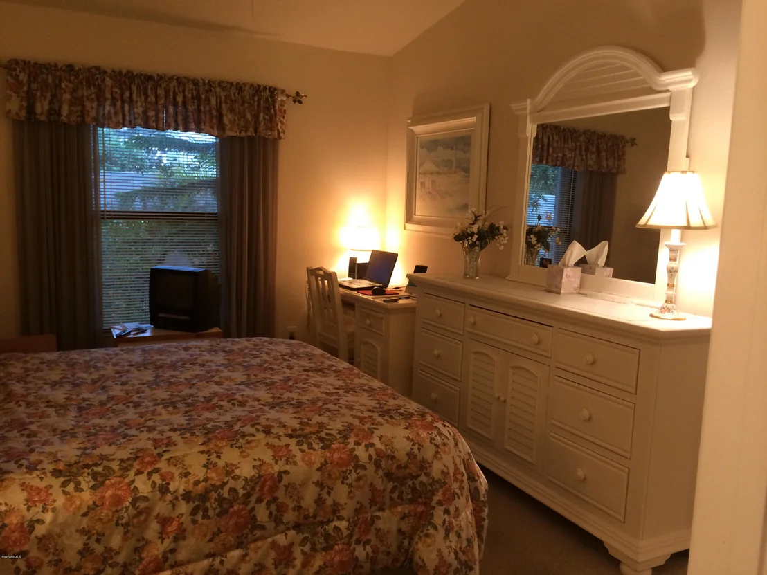 Photo of Unit 102 at 870 Luminary Circle