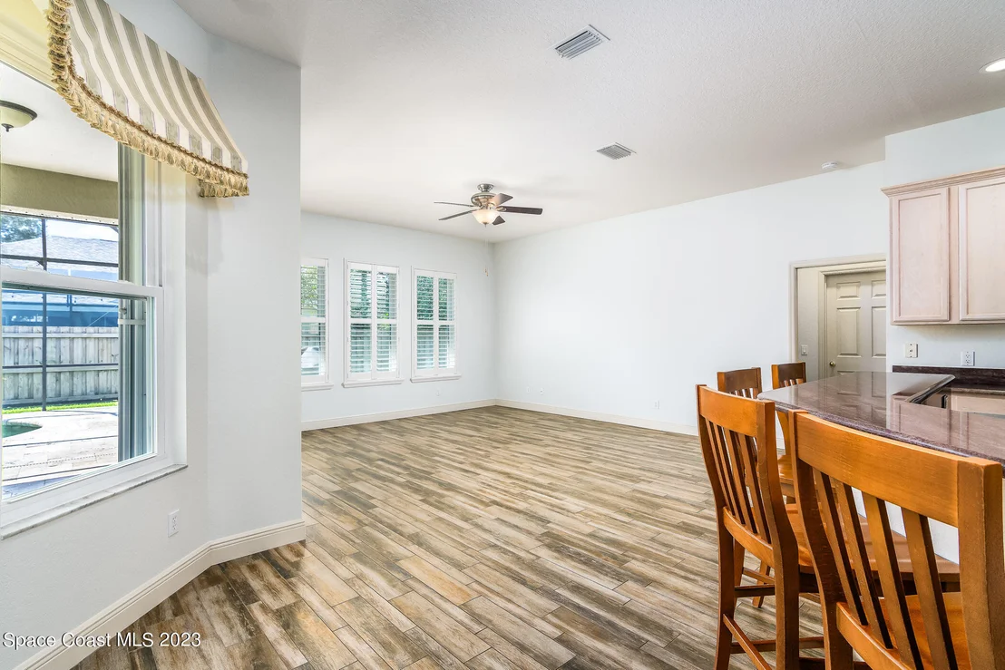 Photo of 6147 Arlington Circle