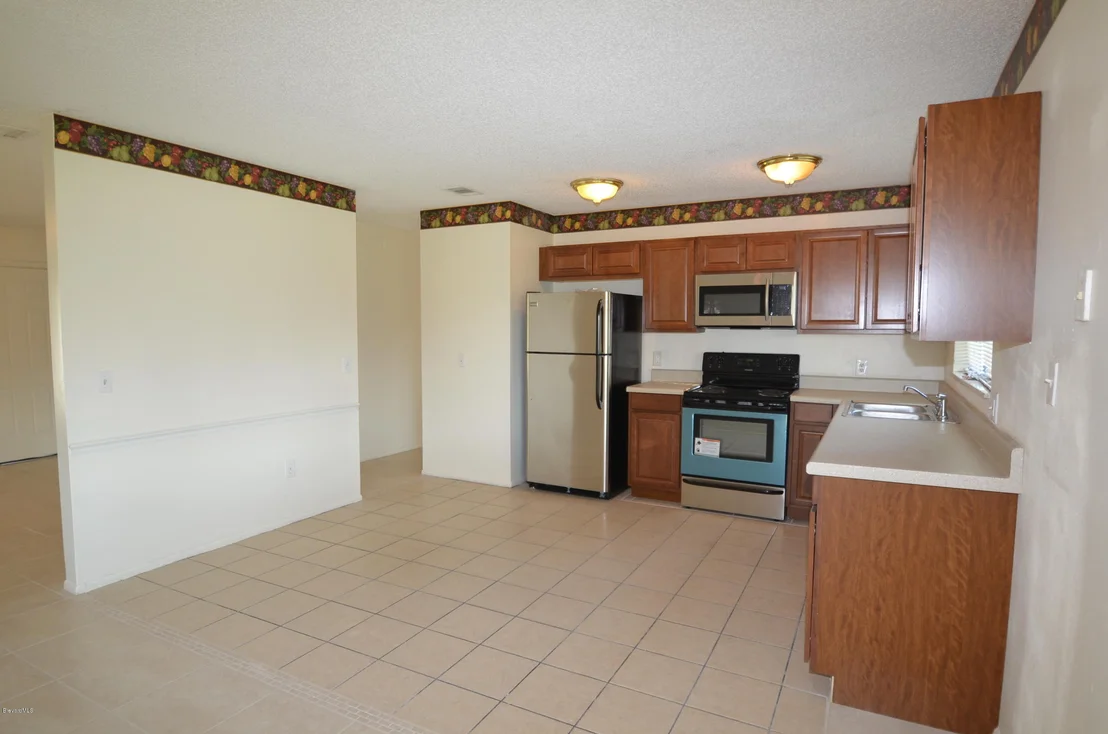Photo of 1675 NE Fairfield Circle