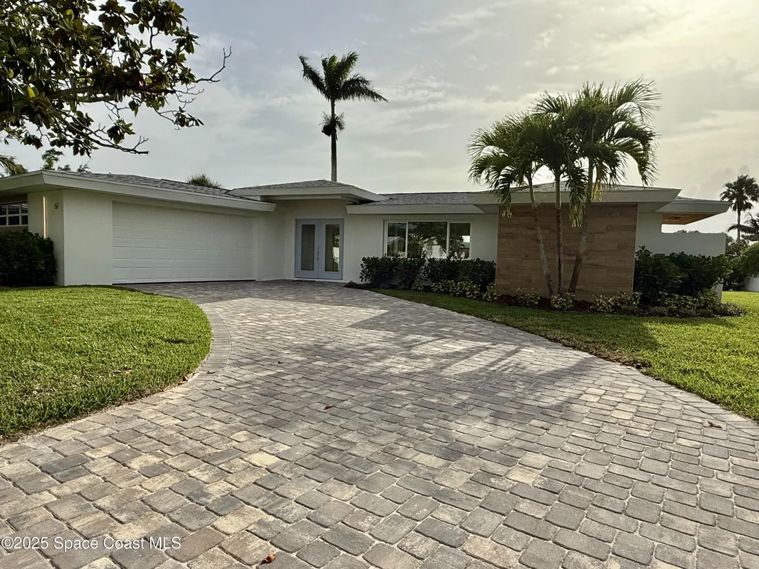 Photo of 57 Riverview Lane