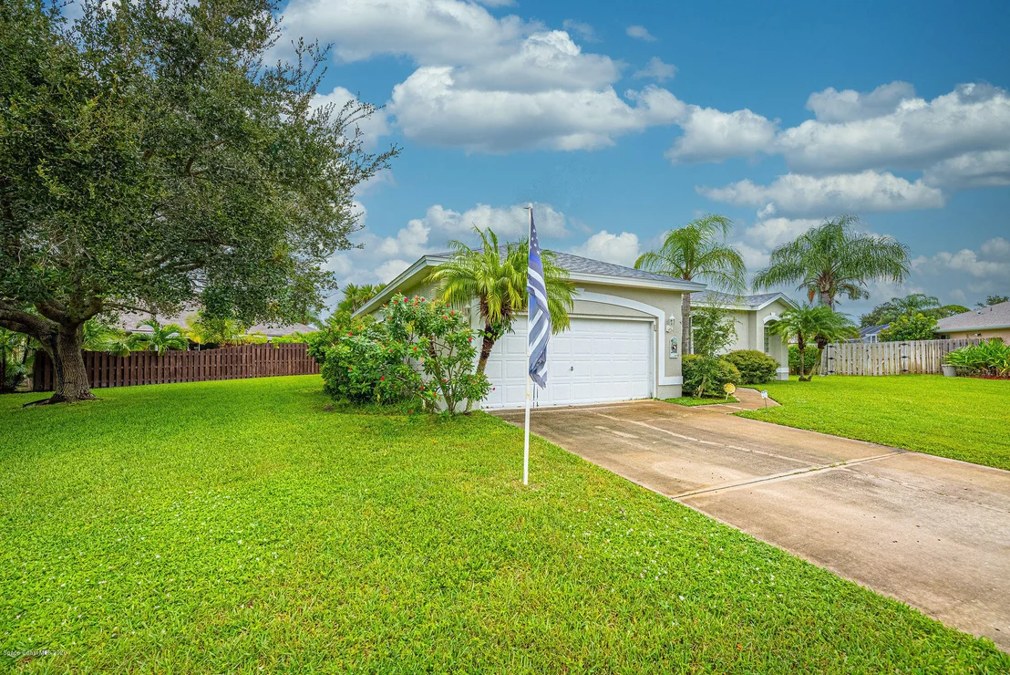 Photo of 1445 Colt Way
