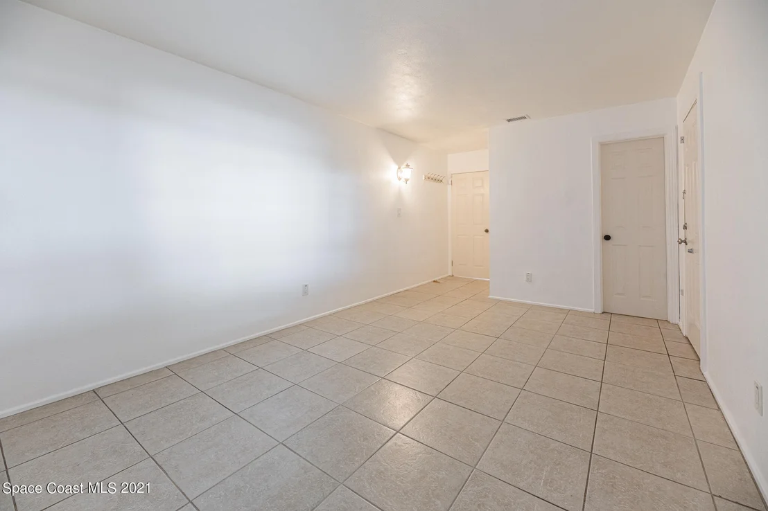 Photo of 1050 Myrtle Lane