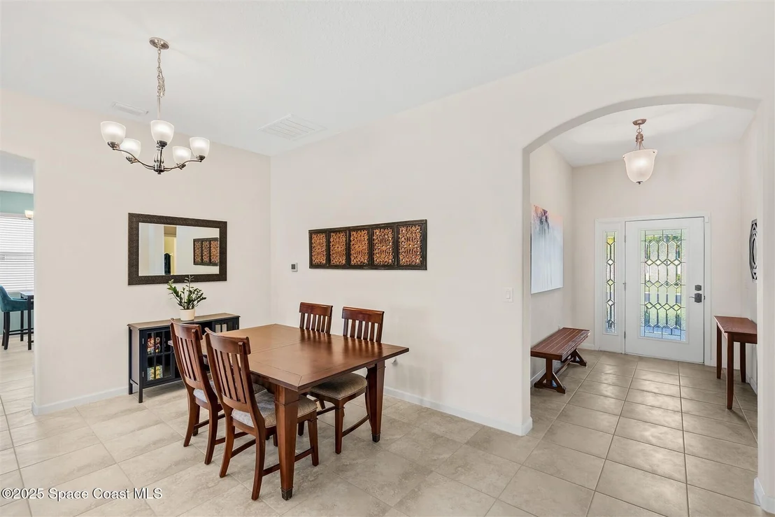 Photo of 541 Stonebriar Drive