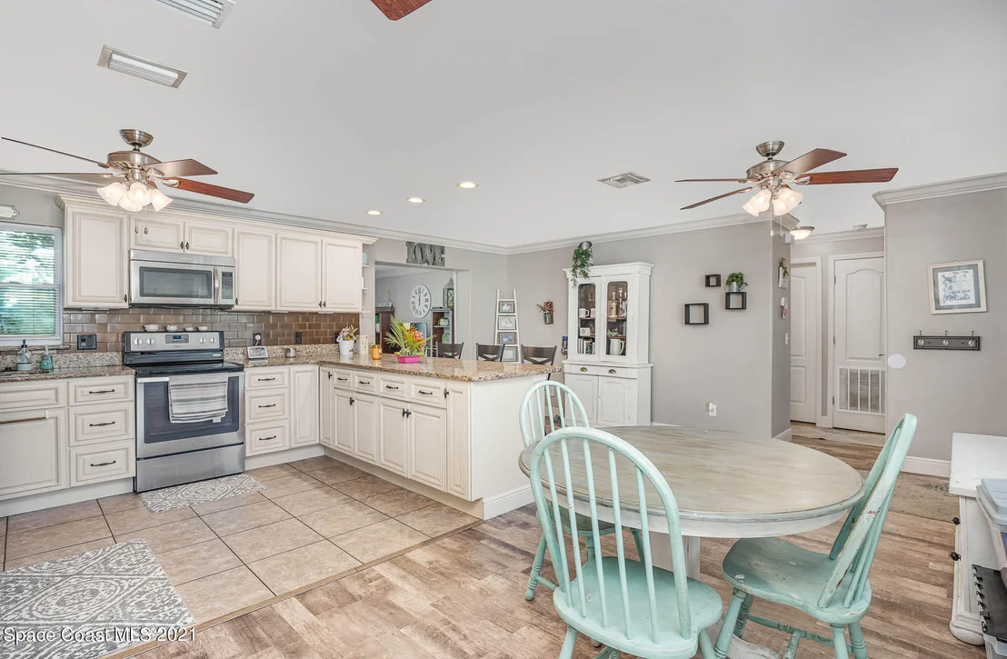 Photo of 1075 Judith Terrace